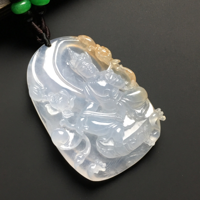 冰種飄黃翡蓮花觀音掛件 溫潤靈韻，禪意盎然